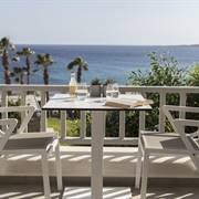 Poseidon of Paros Hotel & Spa
