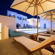 Villa Kelly Rooms & Suites Paros
