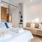 Bluetopia-Suites-Little-Venice-Mykonos