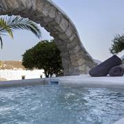 DeamBox-Mykonos-Suites-Ornos-Mykonos