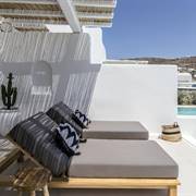 Adorno-Suites-Ornos-Mykonos 