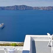 Cliff-Side-Suites-Firostefani-Santorini