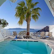 Cliff-Side-Suites-Firostefani-Santorini