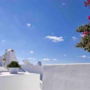 Cliff-Side-Suites-Firostefani-Santorini