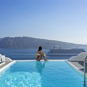 Charisma Suites Villa Oia Santorini