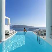 Charisma Suites Villa Oia Santorini