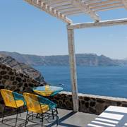 Solstice Luxury Suites Oia Santorini