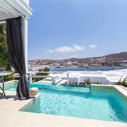 Kivotos Mykonos Ornos Beach