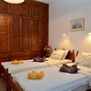 Katerina Apartments Troulos Skiathos