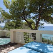 Alonissos Beach Bungalows and Suites Hotel