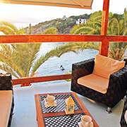 Samos-bay-3-main-street-samos 