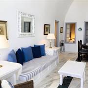 Aigialos Niche Residences & Suites Fira Santorini