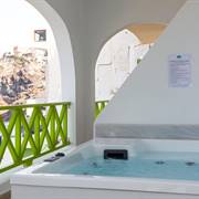 Adamis Majesty Suites Fira Santorini