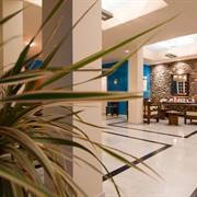 Antinea Suites Hotel & Spa Kamari Santorini