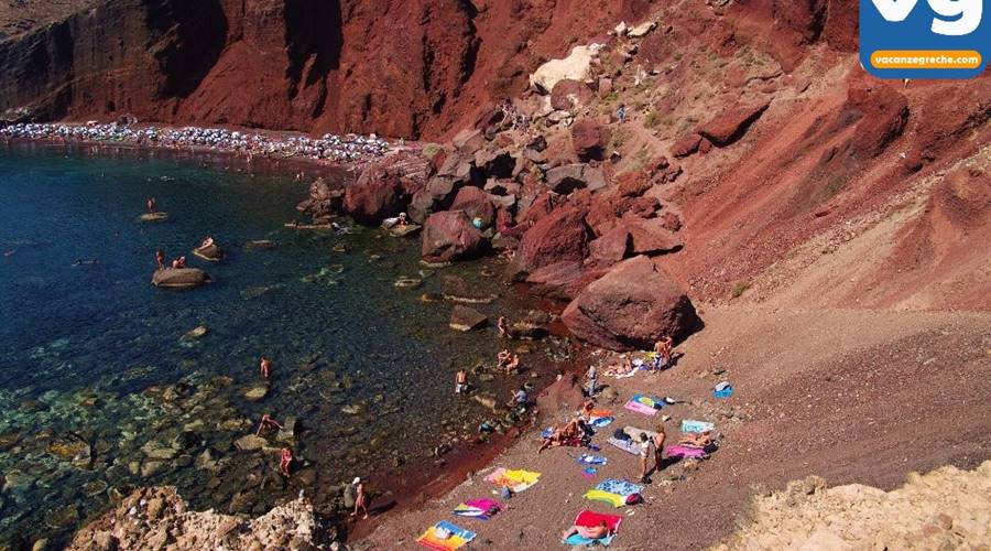 Red beach Akrotiri Santorini
