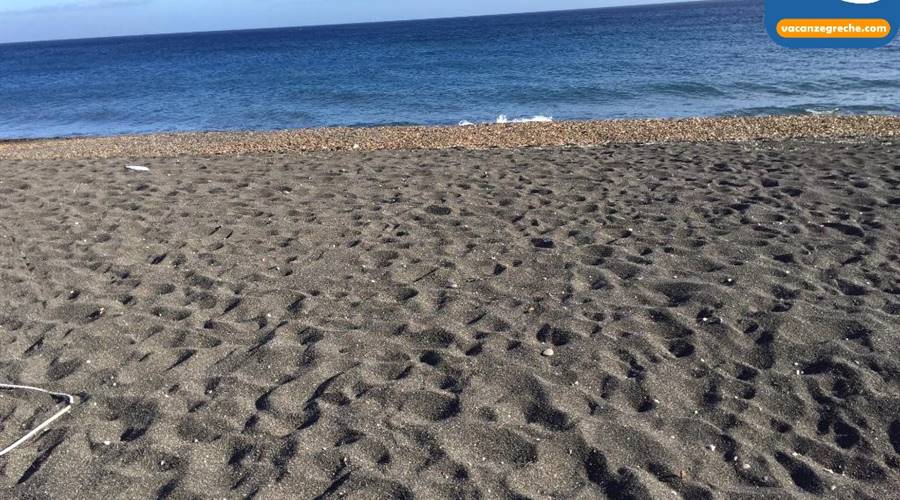 Spiaggia di Perissa Santorini