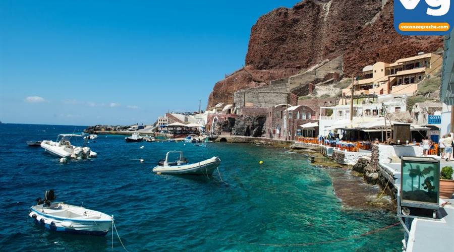 Baia di Amoudi Oia Santorini