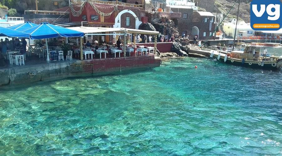 Baia di Amoudi Oia Santorini