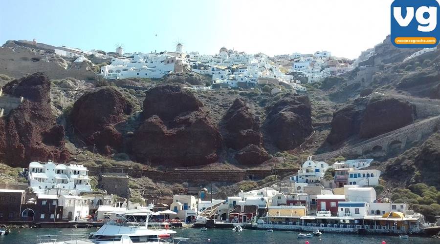 Baia di Amoudi Oia Santorini