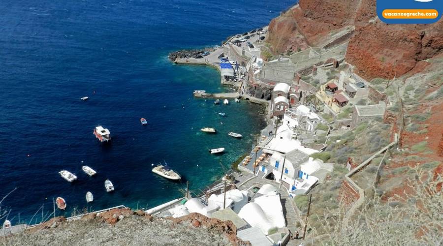 Baia di Amoudi Oia Santorini