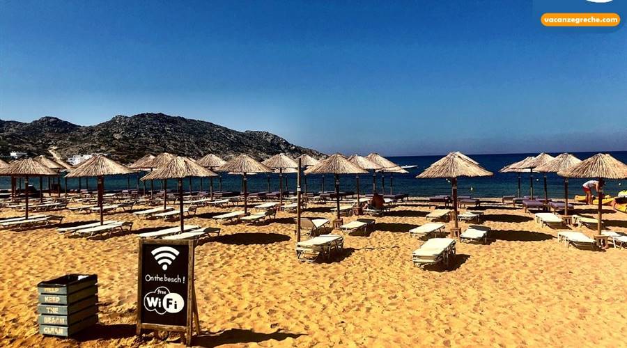 Spiaggia di Mylopotas Ios