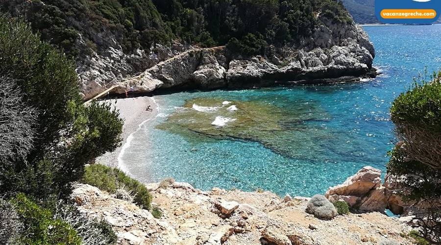 Spiaggia Mikro Seitani Karlovasi Samos