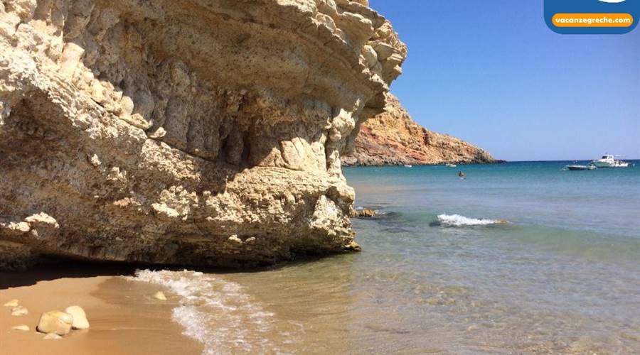 Spiaggia di Provatas Milos