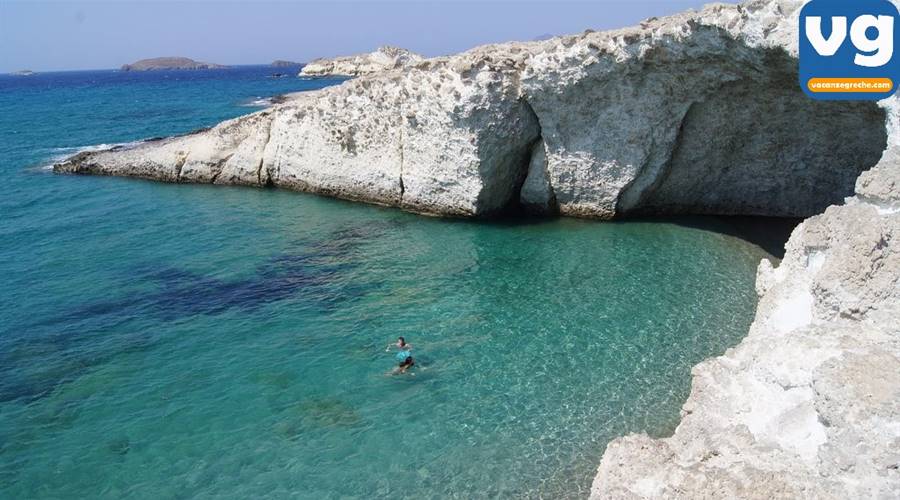 Spiaggia di Alogomandra Milos
