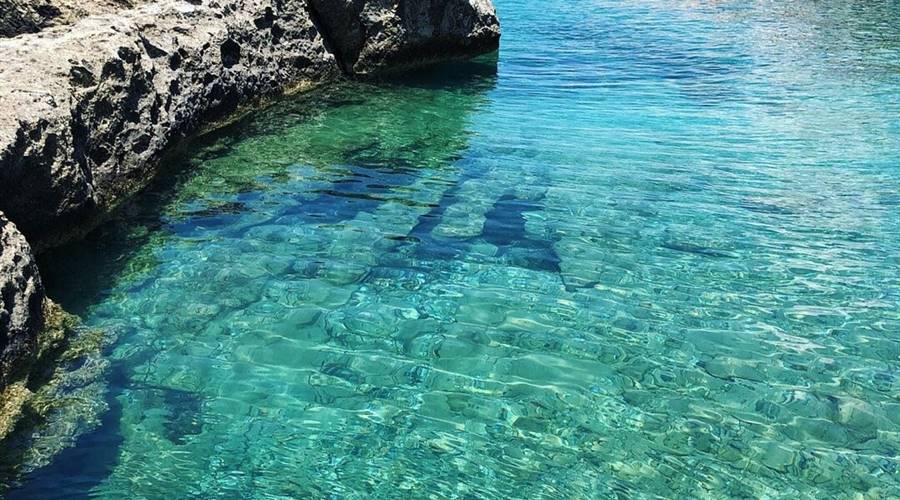 Spiaggia di Alogomandra Milos