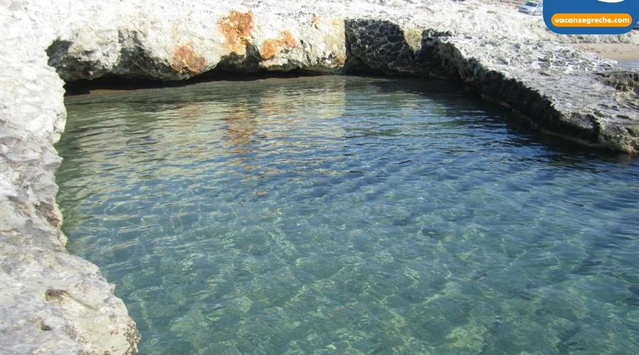 Spiaggia di Alogomandra Milos