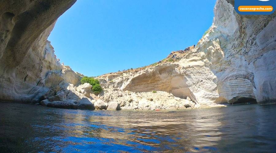 Spiaggia di Sikia Milos