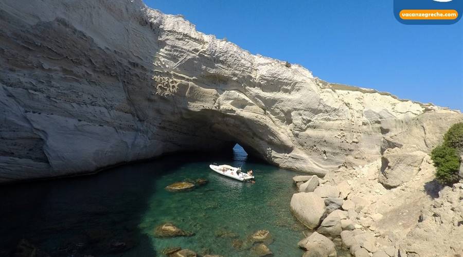 Spiaggia di Sikia Milos