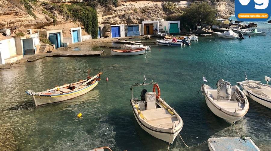 Spiaggia di Mandrakia Milos