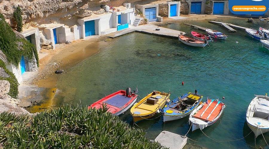 Spiaggia di Mandrakia Milos