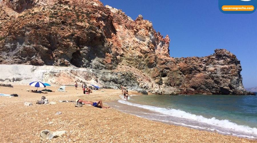 Spiaggia di Thiorichia Milos