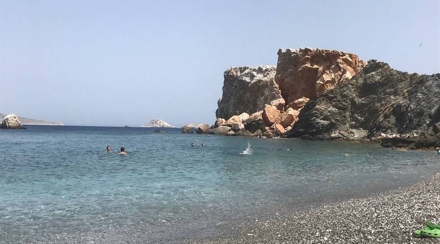 Spiaggia di Vardia Karavostasis Folegandros