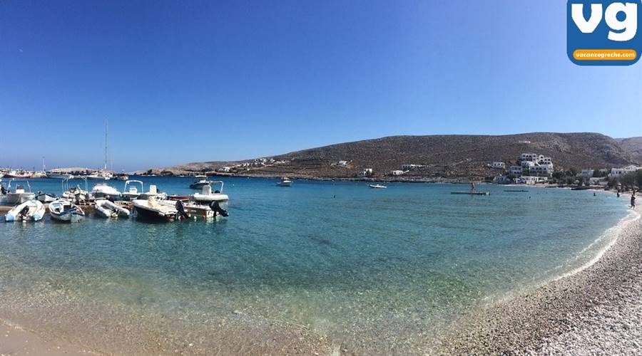 Spiaggia di Vardia Karavostasis Folegandros