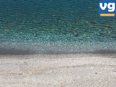 Spiaggia di Vardia Karavostasis Folegandros