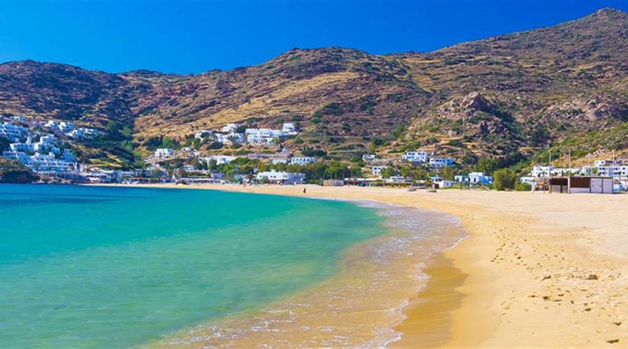 Spiaggia di Mylopotas Isola di Ios