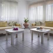 Acrotel-Lily-Ann-Beach