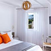 Bay Bees Sea View Suites & Homes Mykonos