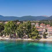 Meliti Waterfront Suites 