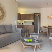 Meliti Waterfront Suites 