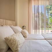 Meliti Waterfront Suites 