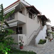 Meliton Inn Hotel & Suites Sinthonia