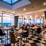 Apostolata Island Resort and Spa 