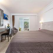 Lagomandra Hotel and Spa 