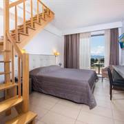 Lagomandra Hotel and Spa 