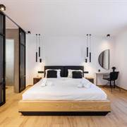 Kentro Luxury Suites 