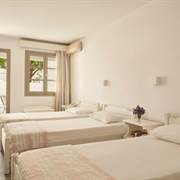 Polos hotel Paros